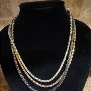 Necklace 3 Strand looks like Gold Silver Platinum. 16 to 20 in adjustabl…